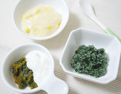 【離乳食中期】フワフワ卵がゆ/ほうれん草としらすのおろし煮/パンプキンサラダ