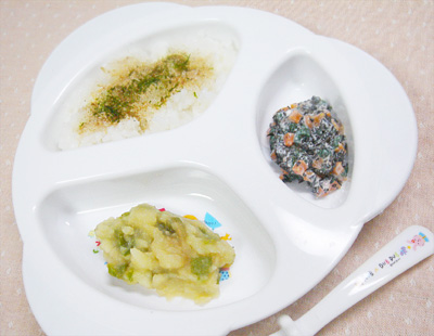 【離乳食後期】ふりかけご飯/ひじきと野菜のヨーグルト和え/ピーマンとジャガイモのぽってり煮