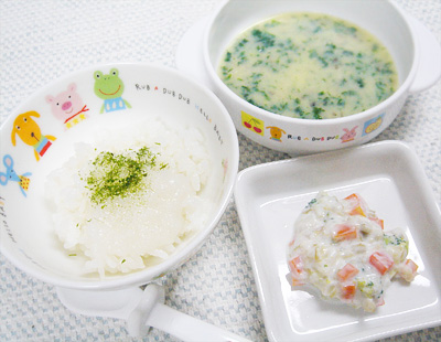 【離乳食後期】とろろご飯/水菜とキノコのコーンスープ/コールスローサラダ