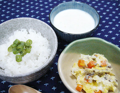 【離乳食後期】インゲンのせご飯/キノコの卵とじ/白身魚のミルク味噌スープ